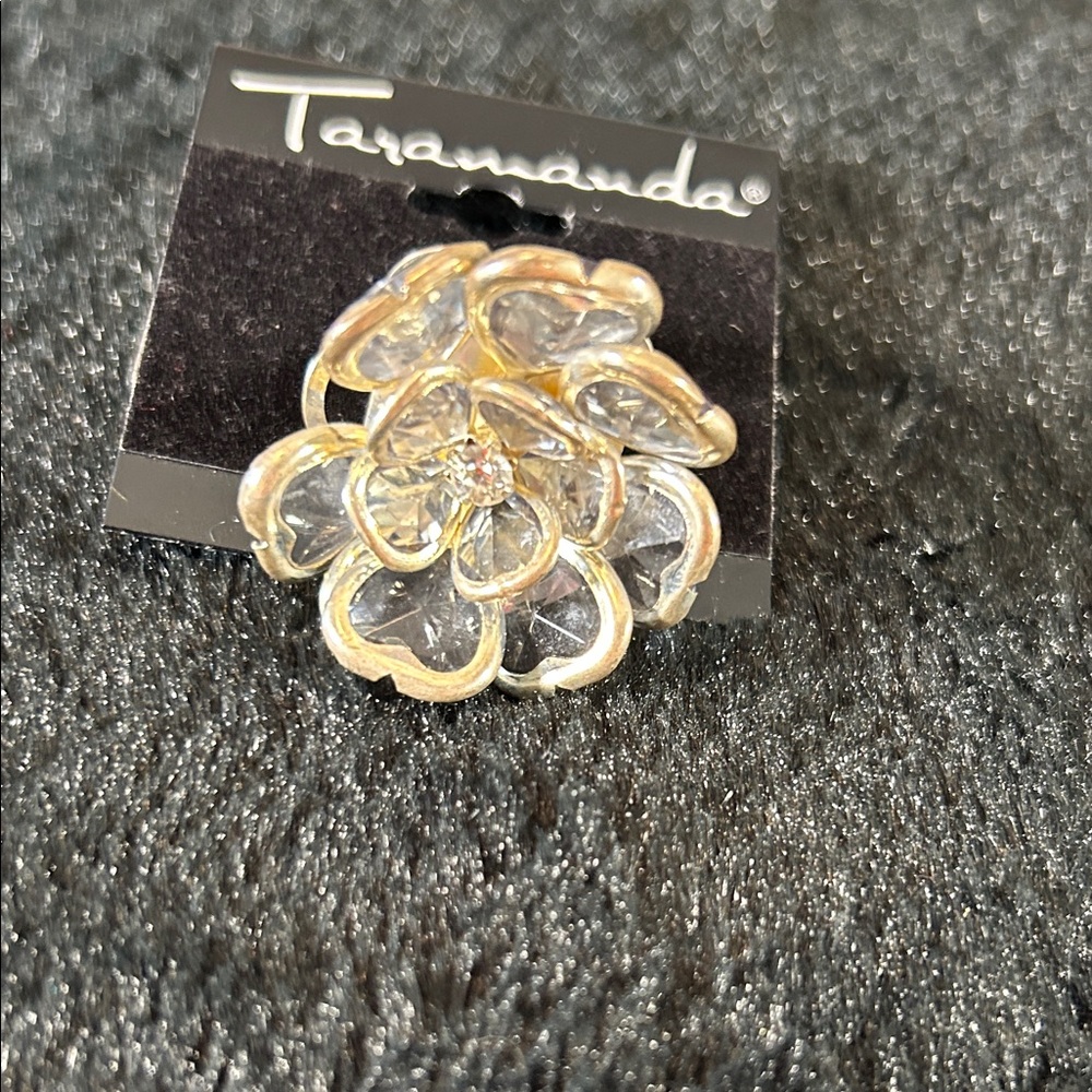 Silver & Clear Flower Ring with rhinestone accent size 6